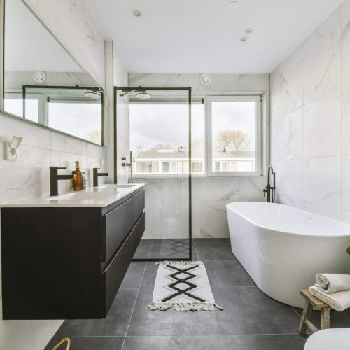 Elegant bathroom design